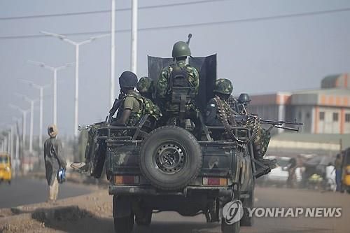 나이지리아 서북부서 순찰하는 나이지리아군