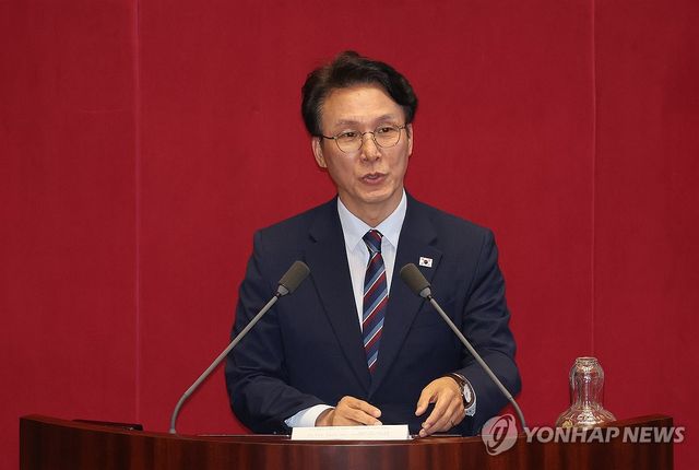 지난달 국회서 인사말하는 김민석 국무총리