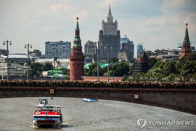 러시아 크렘린궁과 외무부 청사