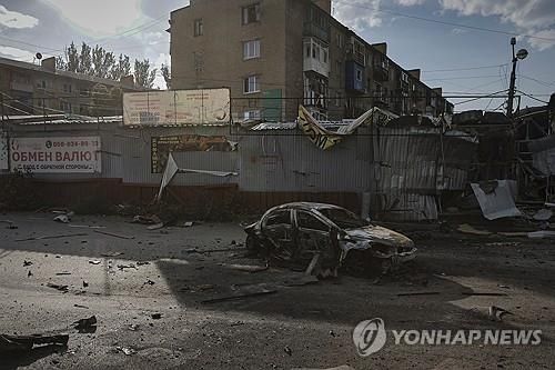 우크라 동부 도네츠크 지역에서 러시아군과 격전이 벌어진 코스티안티니우카 마을