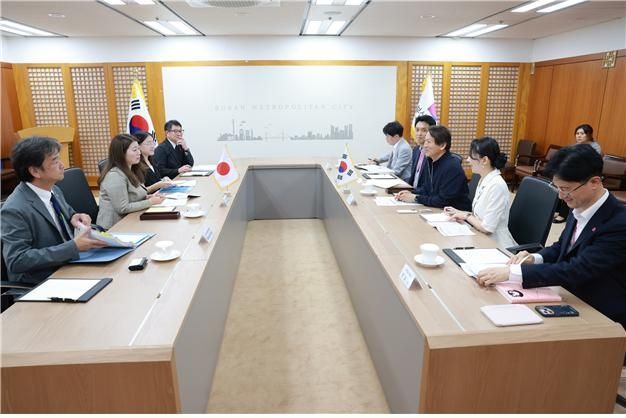 부산시, 나가사키현 회의 모습