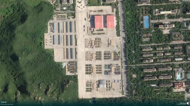 중국 전승절 열병식 앞두고 군사 장비 집결. 2025.8.25 촬영