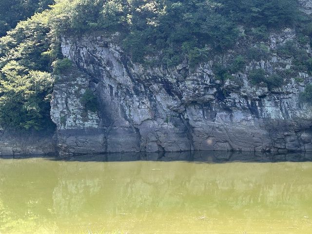 이달 1일 울산 울주군 언양읍 대곡리의 국보 '울주 대곡리 반구대 암각화'가 물에 잠겨 보이지 않는 모습. [연합뉴스 자료사진]