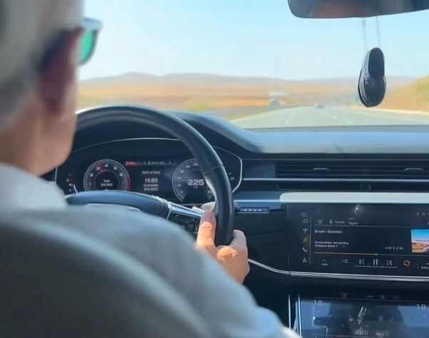 압둘카디르 우랄로을루 튀르키예 교통장관이 올린 운전 영상