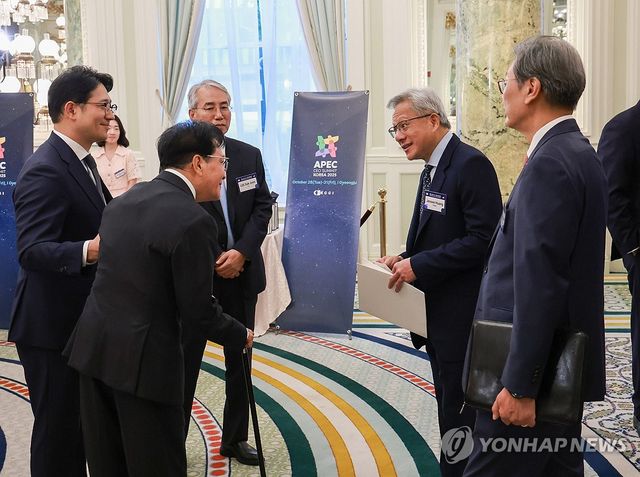 이재현 CJ그룹 회장, 젠슨 황과 대화