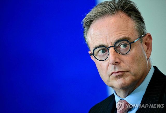 바르트 더베버르 벨기에 총리