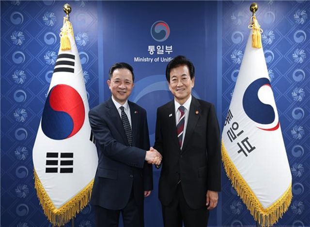 정동영 통일부 장관, 주한 중국대사 접견