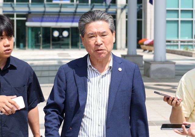 충북청 방문한 윤현우 충북체육회장