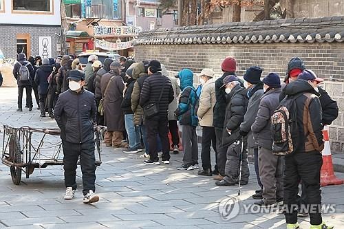 노인 10명 중 4명 빈곤층 '2년 연속 악화'