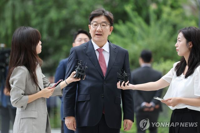 권성동 의원, 특검 출석