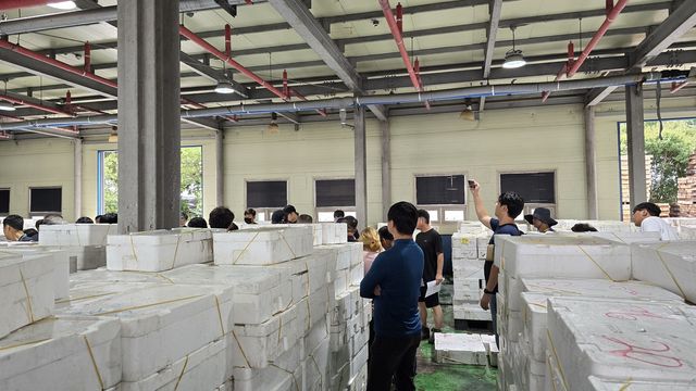 비응항 위판장 모습