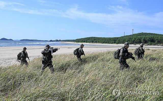 한미연합 해상침투훈련 실시한 특전사