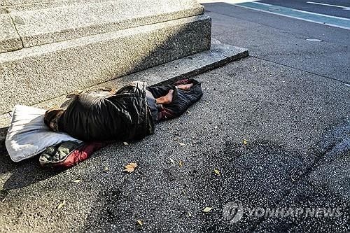 프랑스 거리의 노숙인