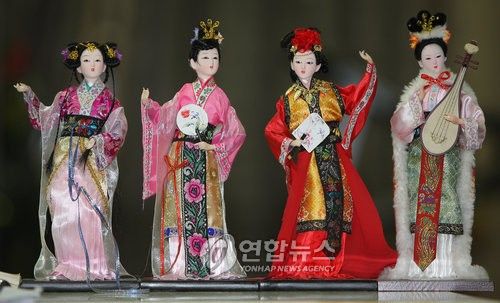 중국 4대 미녀. 왼쪽부터 초선, 서시, 양귀비, 왕소군