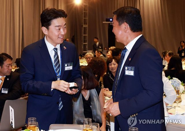 동포간담회 참석한 강훈식 비서실장