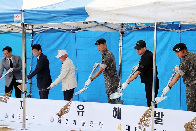 육군 8기동사단, 포천 고모산서 6·25 유해 발굴 실시