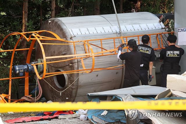 순천 레미콘공장 약품탱크 질식사고