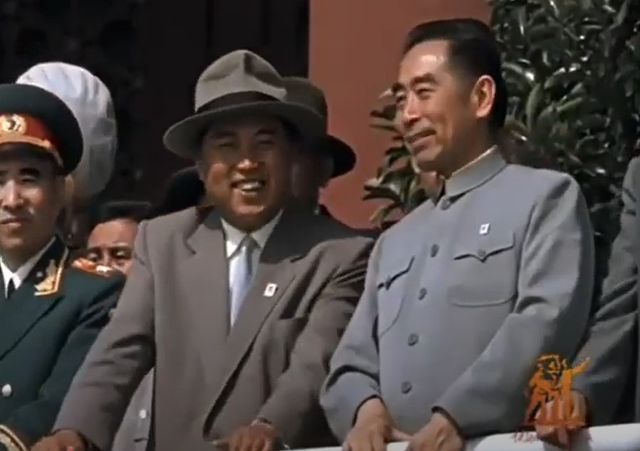 1959년 중국 건국절 열병식에 참석한 김일성