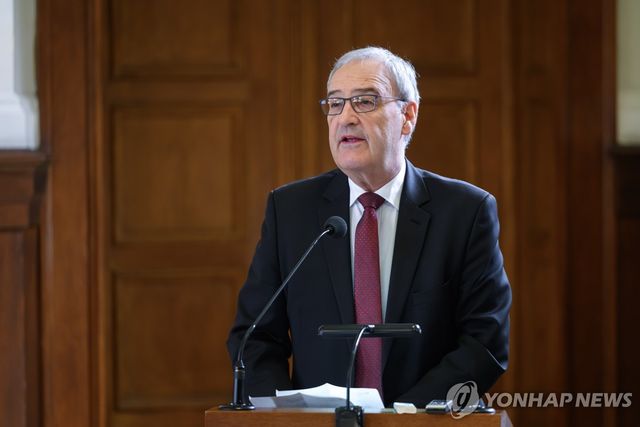 스위스 경제장관