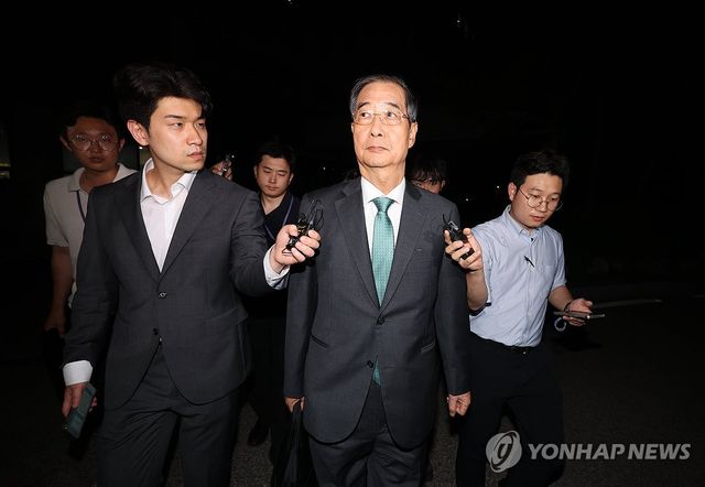 한덕수 전 국무총리, 내란특검 조사 종료