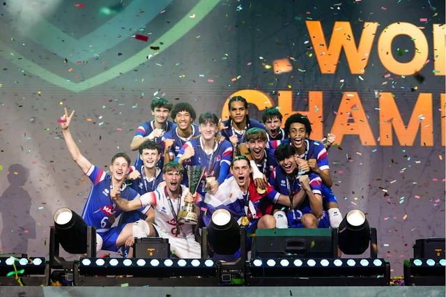 U-19 세계선수권에서 우승한 프랑스 U-19 남자배구 대표팀