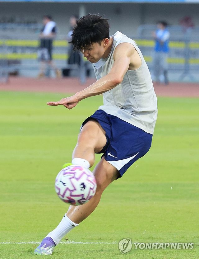 공개 훈련하는 토트넘 손흥민