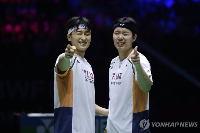 좌측부터 김원호-서승재