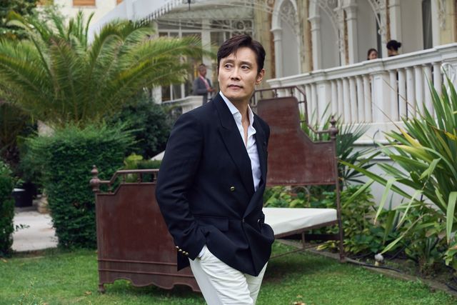 영화 '어쩔수가없다'의 배우 이병헌