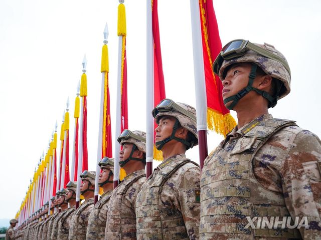 중국 '전승절' 열병식 예행연습