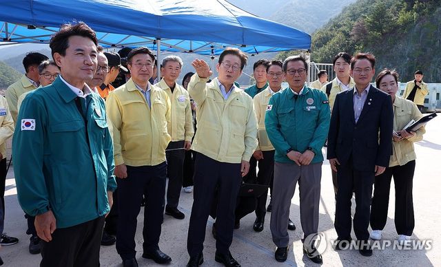 강릉 가뭄 현장 점검하는 이재명 대통령