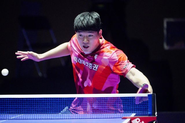 프로탁구리그 남자단식 8강전을 벌이는 박규현