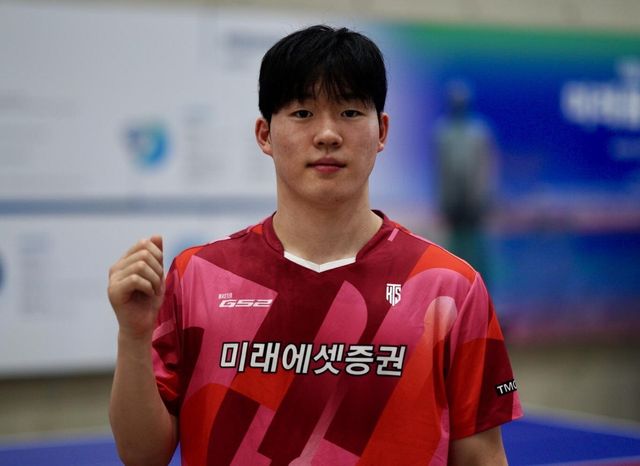 프로탁구리그 남자단식 8강 승리 후 인터뷰하는 박규현 
