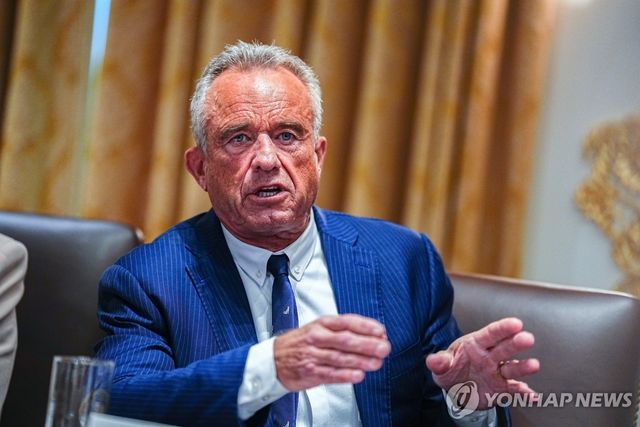 케네디 미국 보건복지부장관