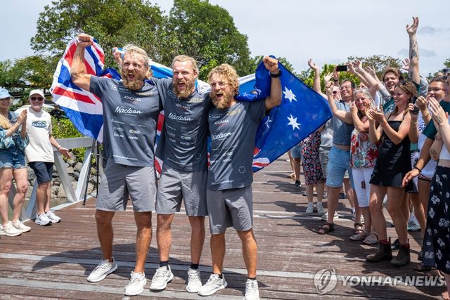 고된 항해 마친 3형제