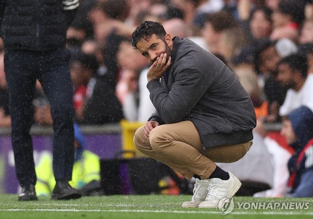 맨유의 후벵 아모링 감독