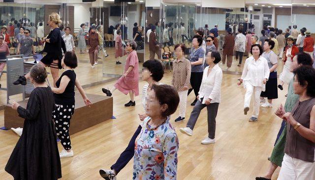 신세계아카데미 시니어댄스