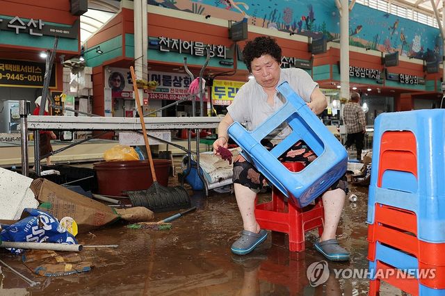 우중 수해 복구 작업