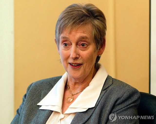 스텔라 리밍턴 전 MI5 국장의 2004년 모습