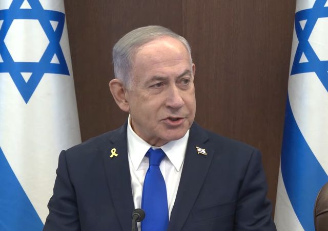 4일(현지시간) 각료회의서 발언하는 네타냐후 총리