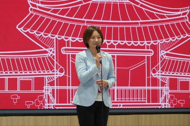 개회식서 인사말 하는 채예진 고려인글로벌네트워크 이사장