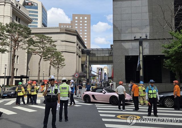 명동 신세계백화점에 폭파 협박글