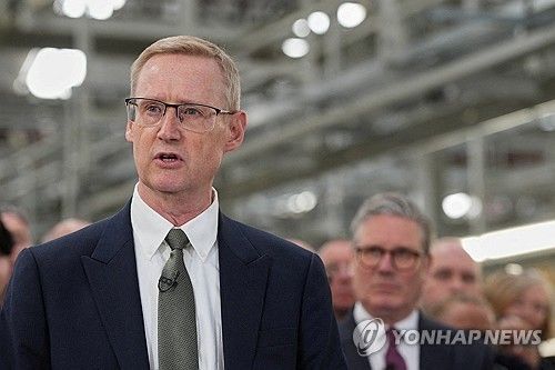 사임 발표한 에이드리안 마델 재규어랜드로버 CEO.