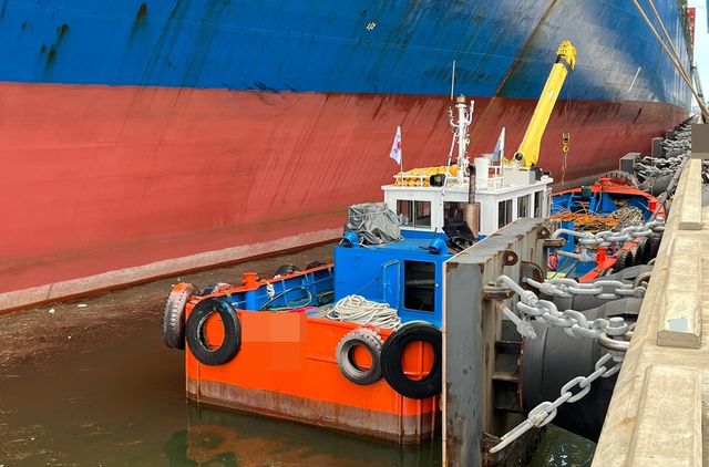 잠수부들이 작업 때 이용한 선박