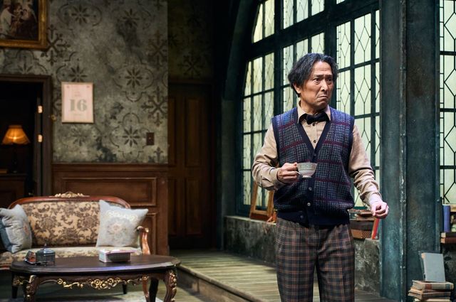 연극 '올드 위키드 송'에서 열연하고 있는 안석환