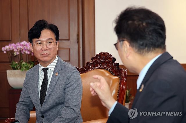 김영훈 고용노동부 장관 만난 우원식 국회의장