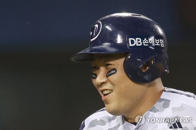 밝게 웃는 양의지