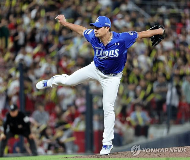 투구하는 오승환