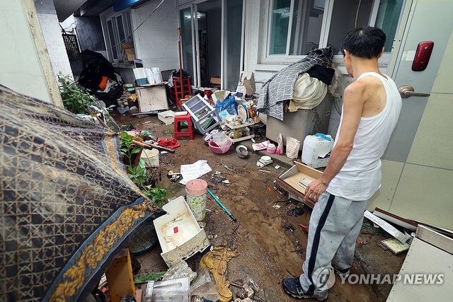 다시 덮친 수마에 주민들 막막