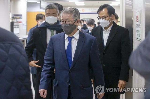 선고 공판 출석하는 최신원 전 회장
