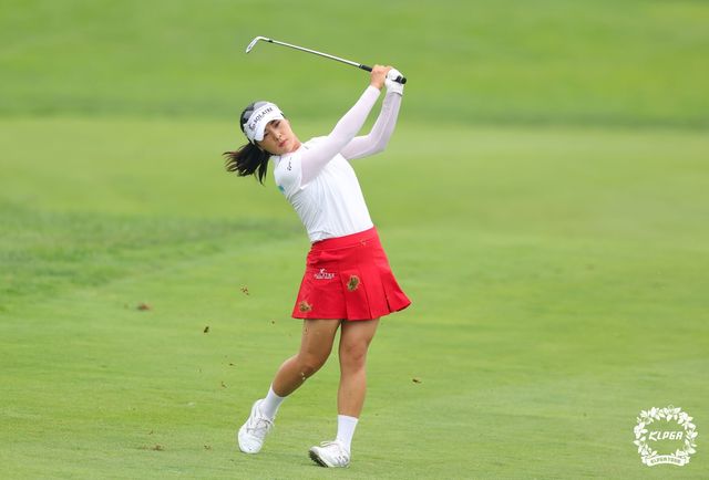 윤이나의 아이언 샷.